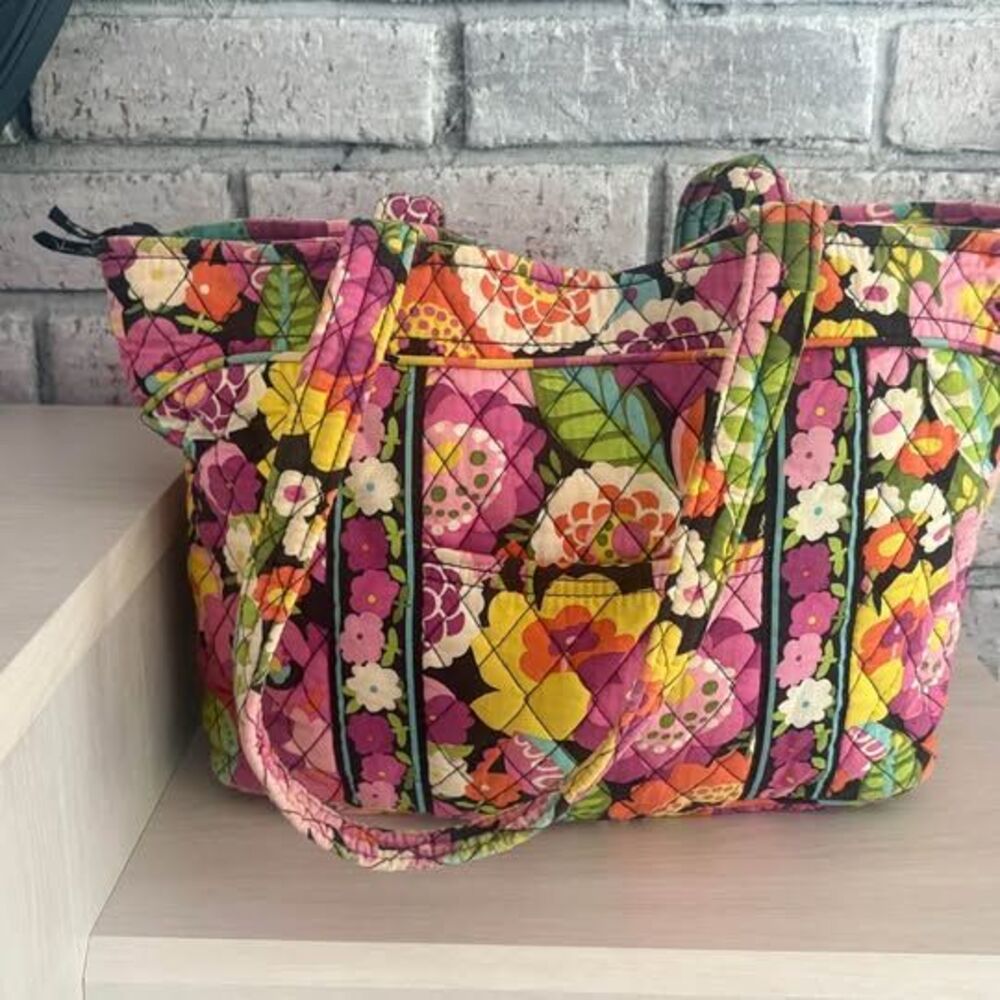 Vera Bradley VaVa Bloom Quilted Tote Bag Purse